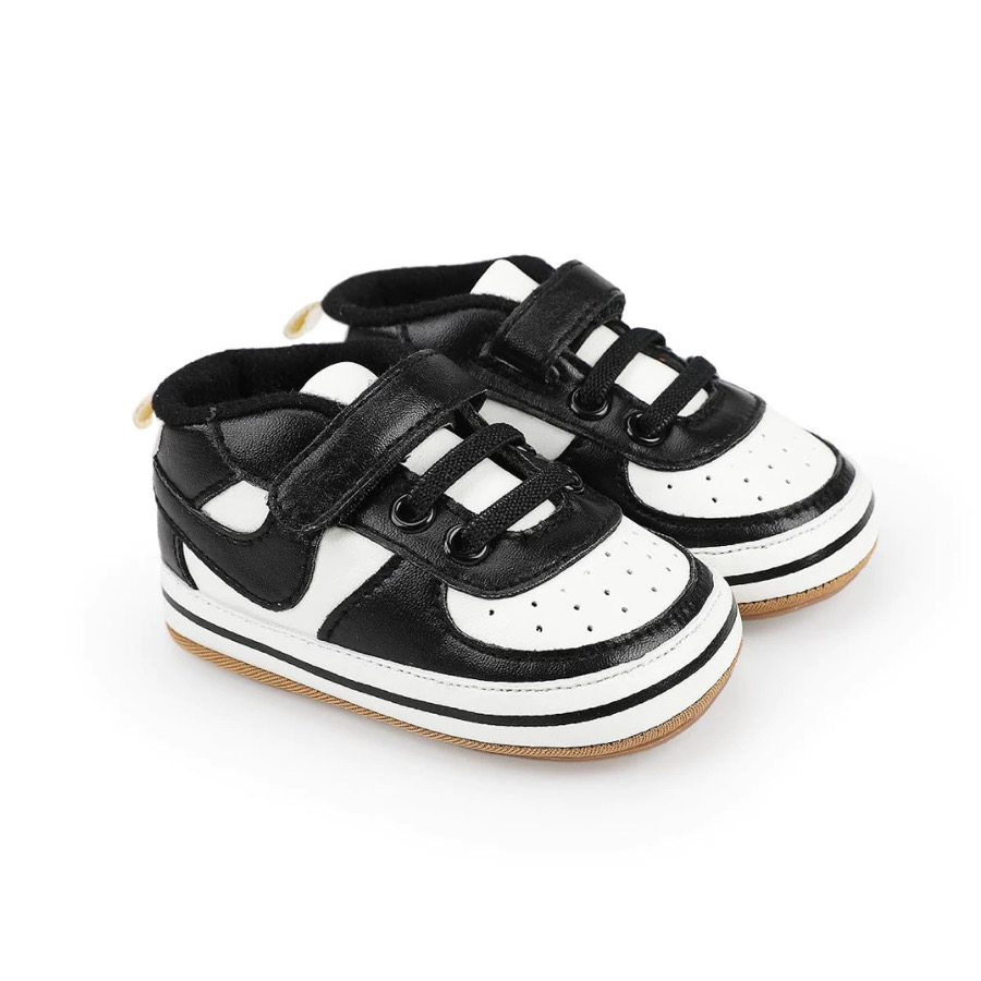 پاپوش سفید سیاه نایکی ۵۰۶۸