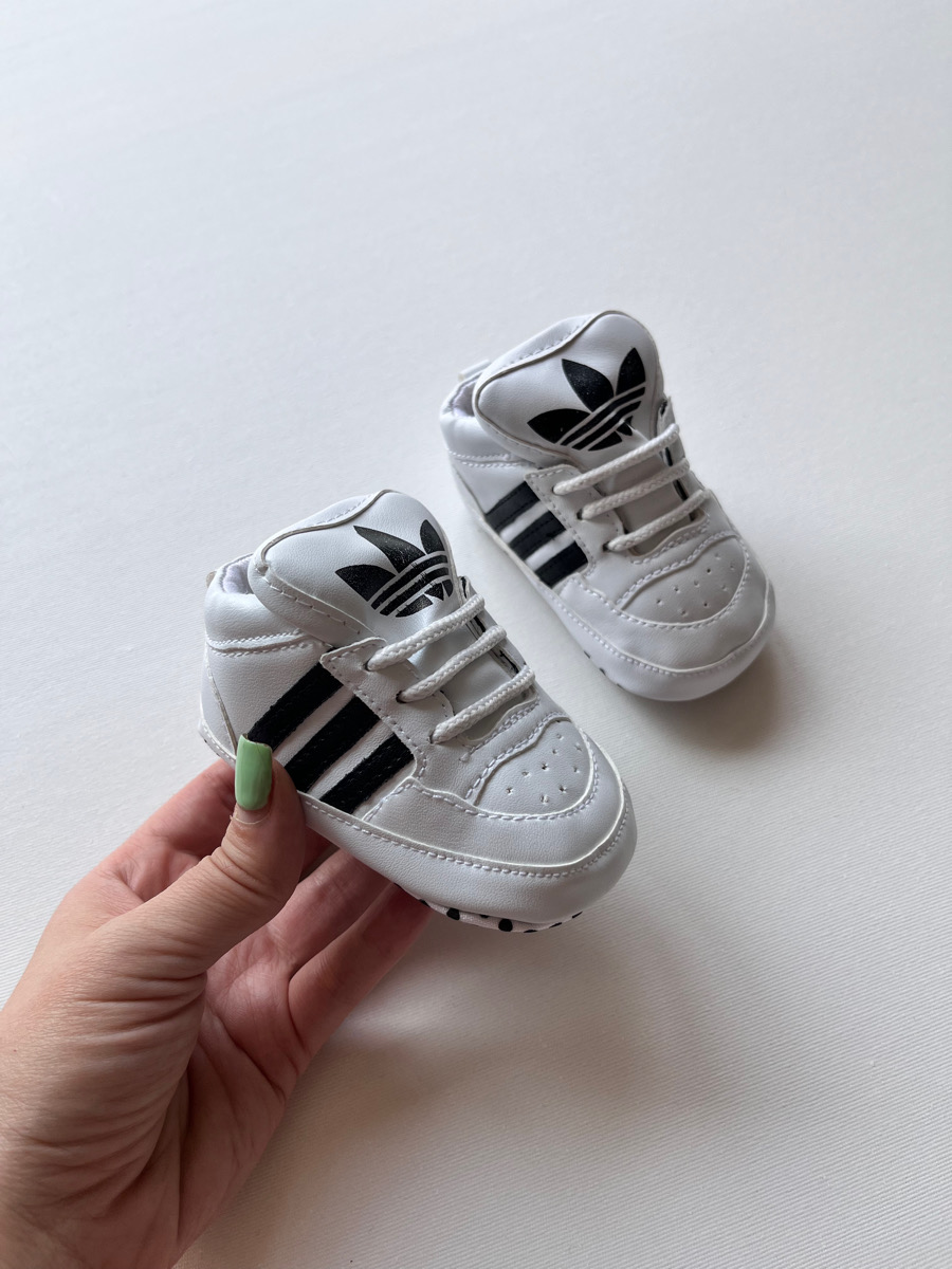 پاپوش آدیداس سفید ۵۰۶۵