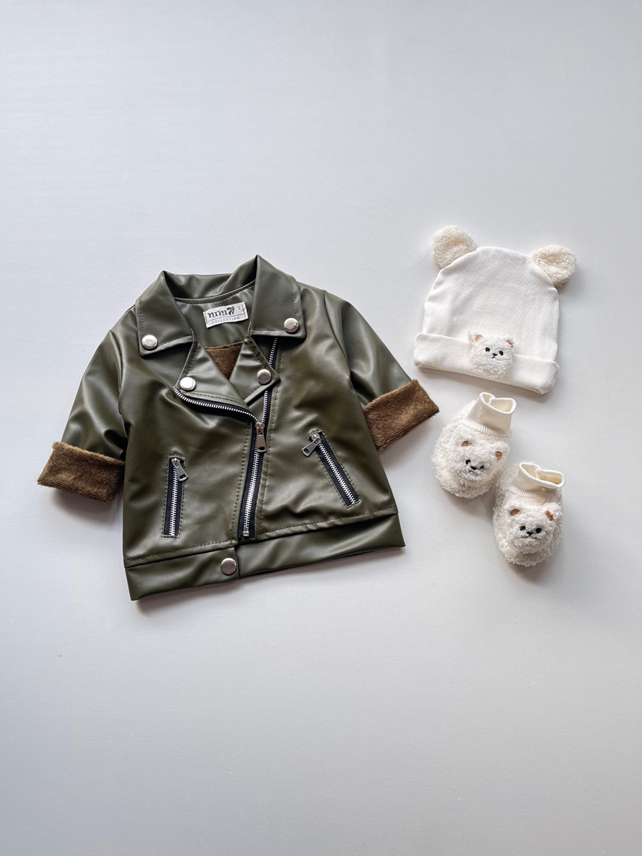 کت چرم سبز ۲۰۰۲۷