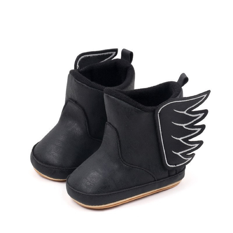 پاپوش چرم سیاه بال دار ۵۰۹۵