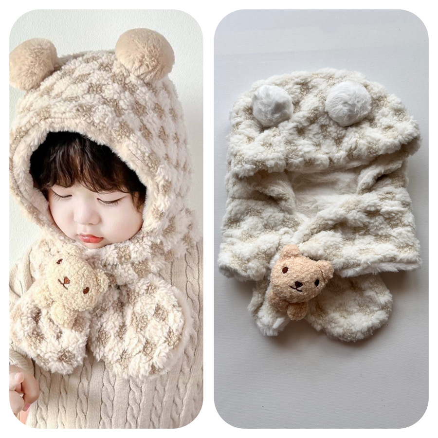 کلاه تدی سفید و شیری شال گردن ۱۰۰۳۶